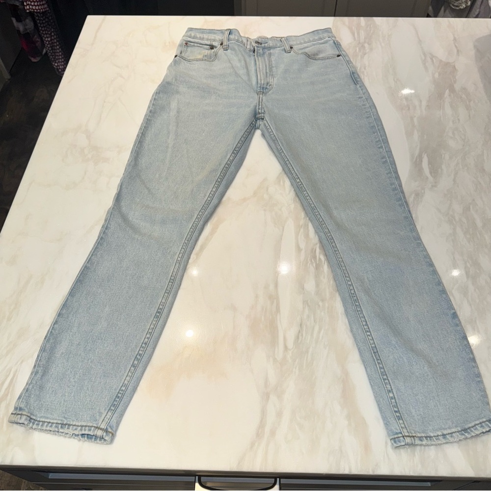 Abercrombie & Fitch Women’s The Skinny High Rise Jean
